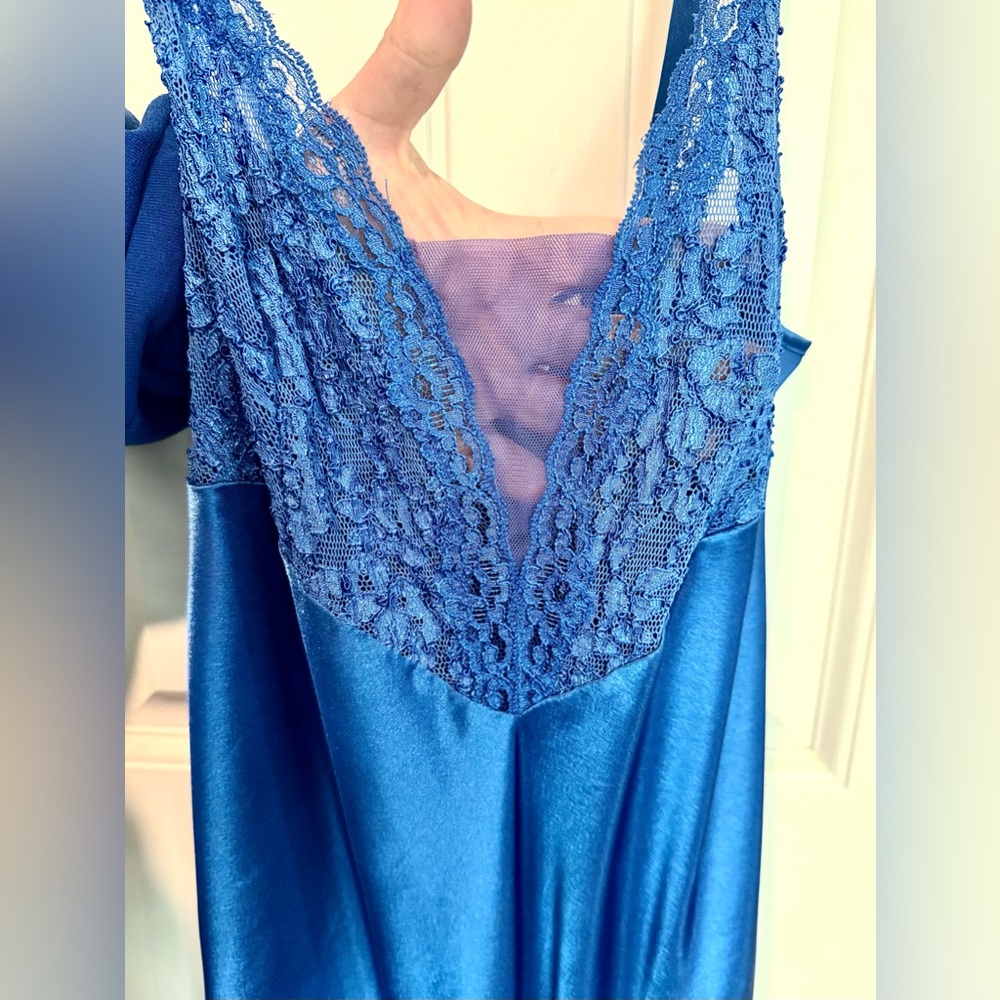 Vtg 90’s Victoria's Secret Gold Label Plunging Royal Blue Long Nightgown Sz M - Picture 3 of 11